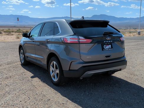 Used 2021 Ford Edge SEL w/ Convenience Package AWD/4WD image 5