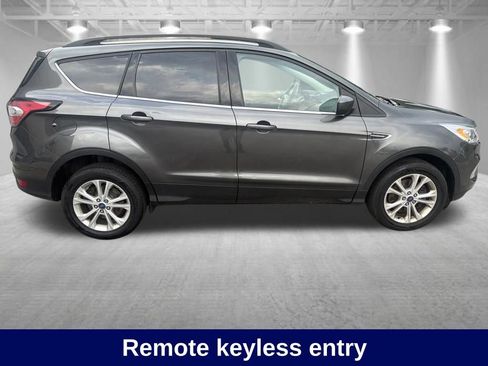 Used 2018 Ford Escape SEL AWD/4WD image 9
