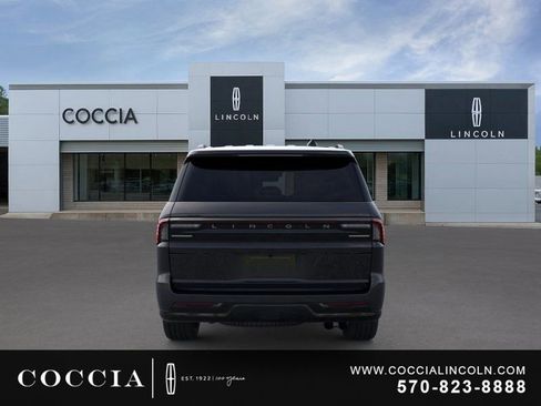 New 2026 Lincoln Navigator Reserve w/ Jet Appearance Package image 5