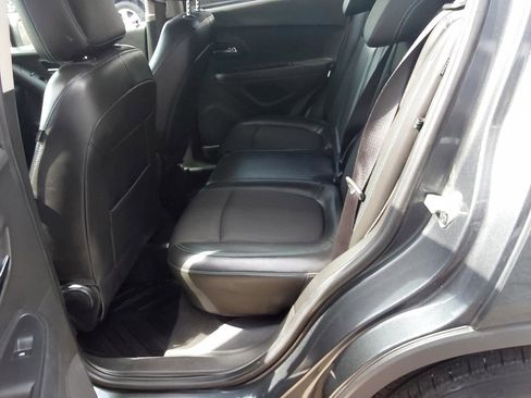 Used 2016 Chevrolet Trax LT w/ LT Sun and Sound Package image 22