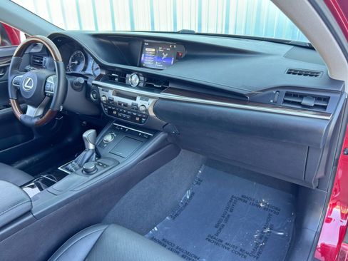Used 2018 Lexus ES 350 w/ Premier Package image 13