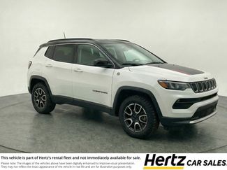 Used 2025 Jeep Compass Trailhawk video 1