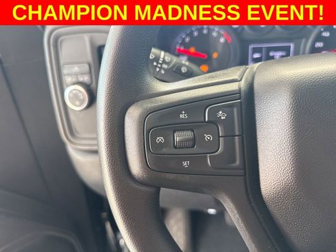 Used 2025 Chevrolet Silverado 1500 Custom image 13