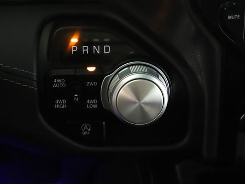 Used 2024 RAM 1500 Limited AWD/4WD image 16