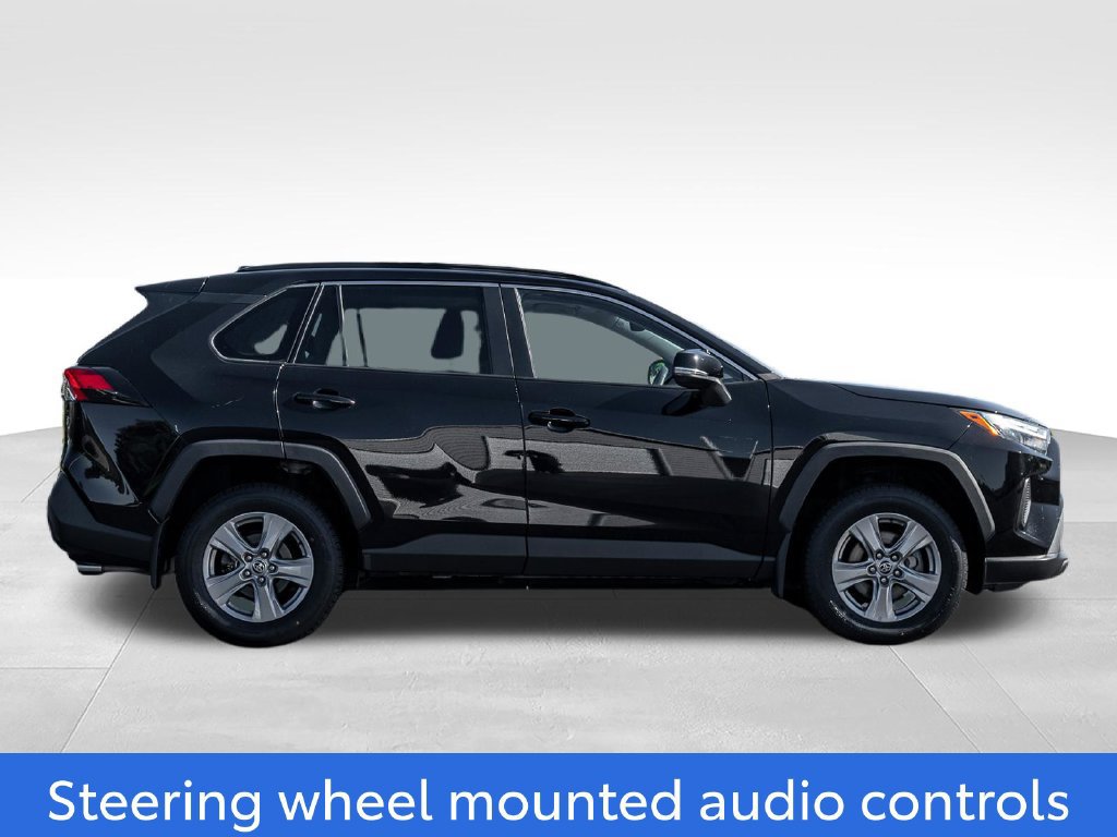 Used 2022 Toyota RAV4 XLE w/ Convenience Package AWD/4WD image 8