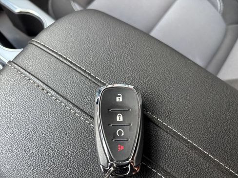 Used 2026 Chevrolet Blazer LT FWD image 15