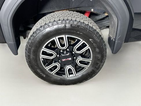 Certified 2023 GMC Sierra 3500 AT4 w/ Gooseneck/5TH Wheel Package AWD/4WD image 26