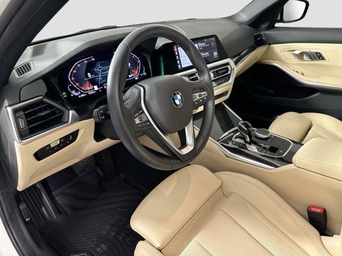 Used 2022 BMW 330i Sedan w/ Driving Assistance Package RWD image 9