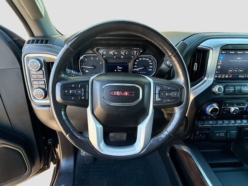 Used 2022 GMC Sierra 2500 SLT image 13