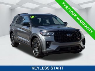 Certified 2025 Ford Explorer ST w/ Sun And Sound Package AWD/4WD video 3