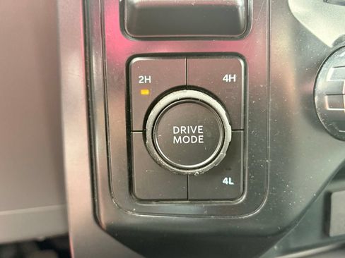 Used 2025 Ford F150 XLT w/ Equipment Group 301A Standard AWD/4WD image 19