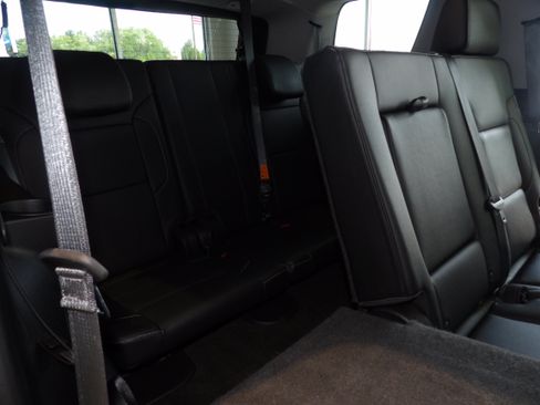 Used 2018 Chevrolet Tahoe LT AWD/4WD image 25