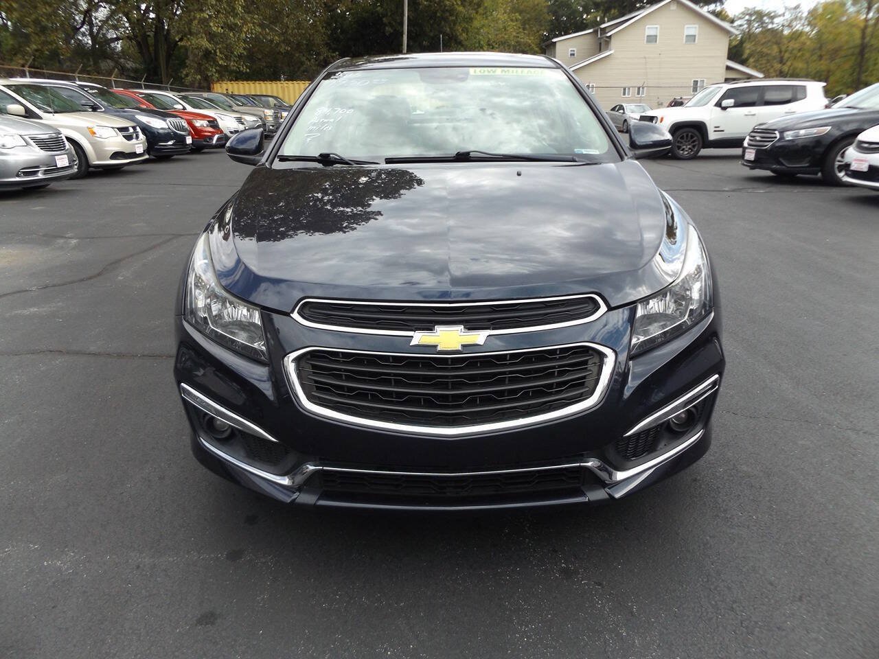 Used 2015 Chevrolet Cruze LTZ w/ Sun, Sound and Sport Package FWD image 2