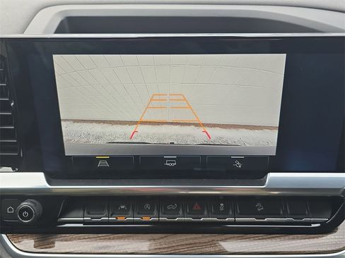 Used 2022 Chevrolet Silverado 1500 LT Trail Boss w/ Convenience Package II image 15