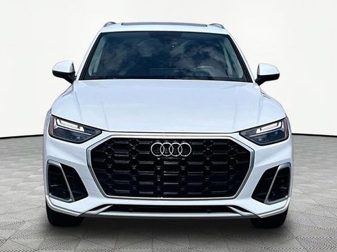 Used 2023 Audi Q5 2.0T Premium Plus w/ Premium Plus Package AWD/4WD image 3