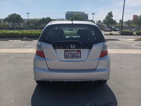Used 2011 Honda Fit image 6