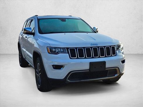Used 2020 Jeep Grand Cherokee Limited image 3
