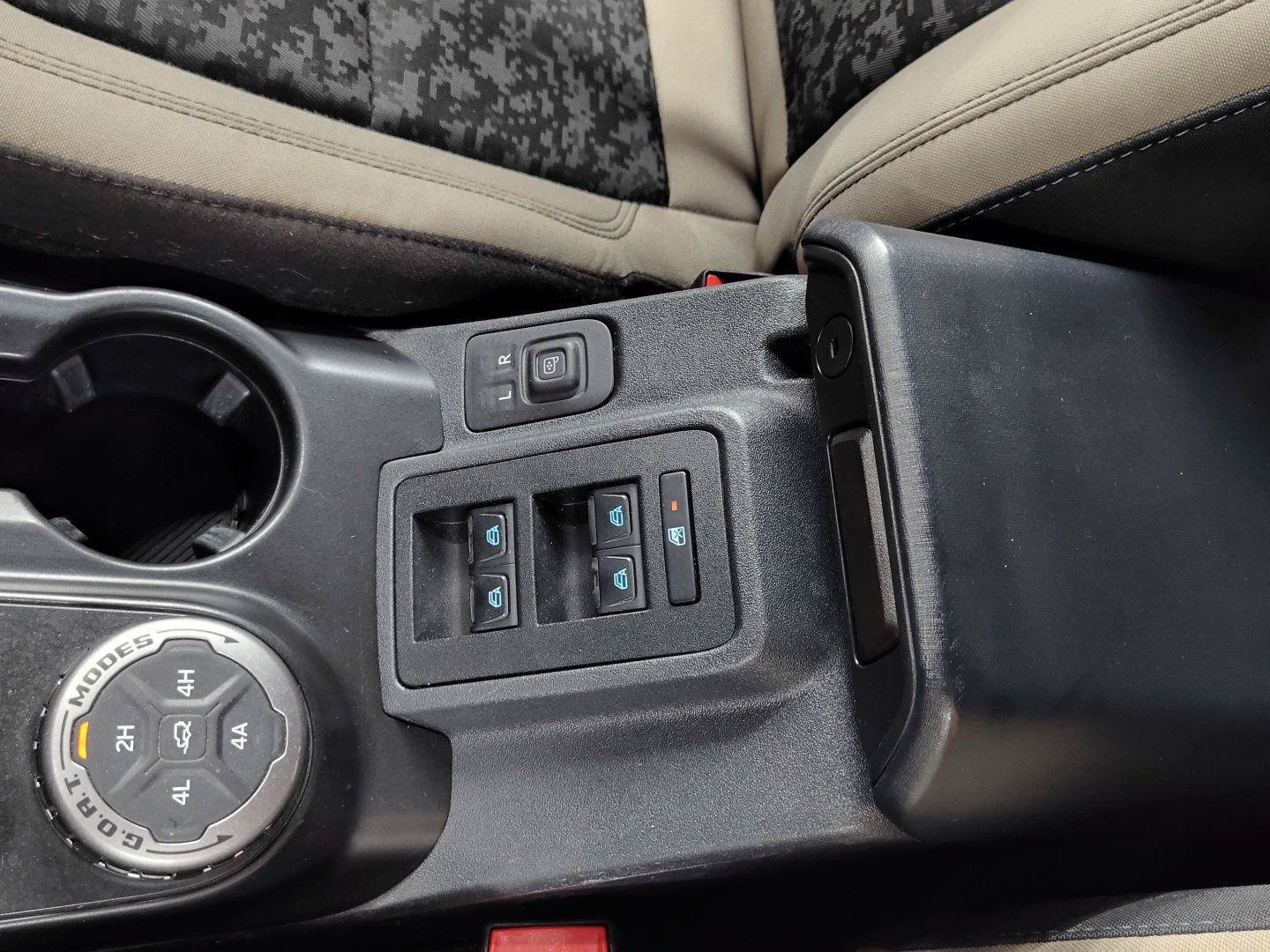 Used 2022 Ford Bronco Wildtrak AWD/4WD image 17