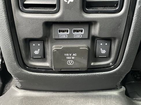 Used 2022 Dodge Durango GT image 28