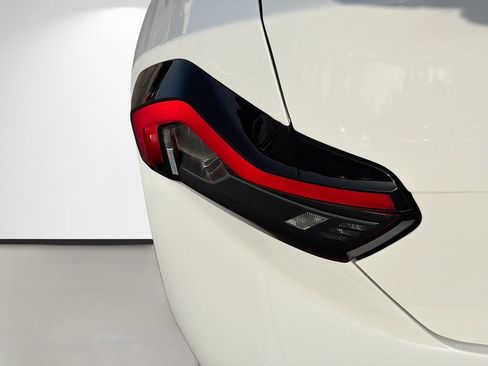 Used 2024 BMW 230i Coupe w/ Premium Package RWD image 10