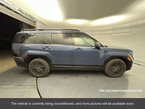 Used 2025 Hyundai Santa Fe Calligraphy image 7