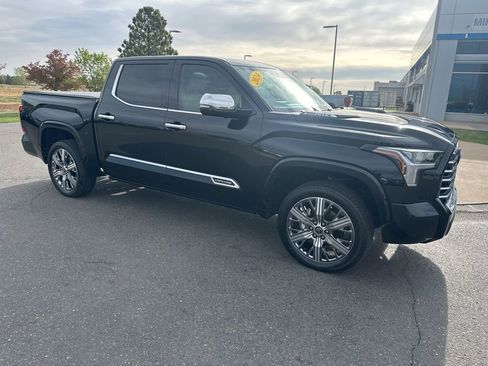 Used 2024 Toyota Tundra Capstone AWD/4WD image 40