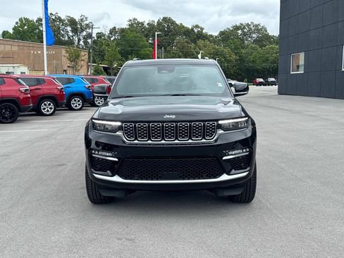 New 2025 Jeep Grand Cherokee Summit image 2