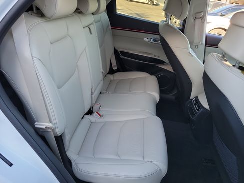 Certified 2026 Genesis GV70 2.5T image 22