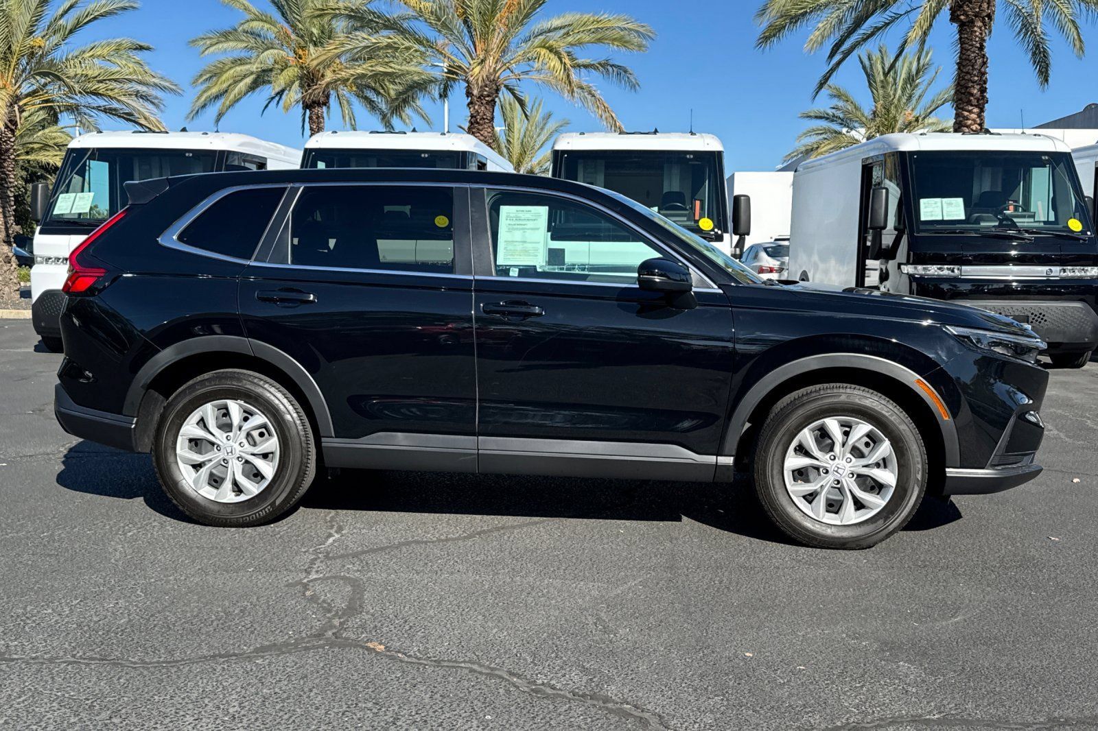 Used 2025 Honda CR-V LX image 2