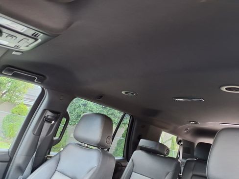 Used 2023 Chevrolet Tahoe LT image 10