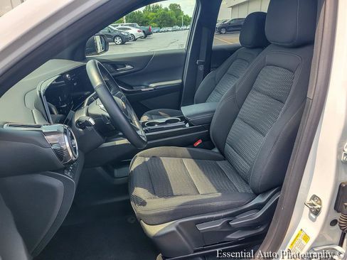 Certified 2025 Chevrolet Equinox LT AWD/4WD image 10