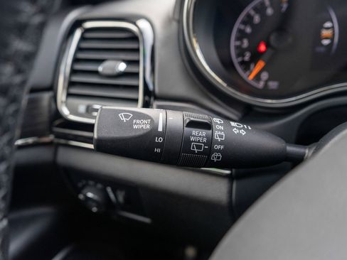 Used 2021 Jeep Grand Cherokee High Altitude AWD/4WD image 27