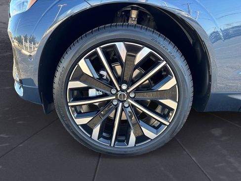 New 2026 Volvo XC60 B5 Ultra w/ Protection Package Premier image 14
