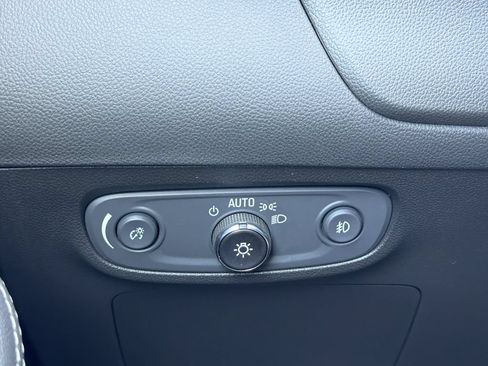 Used 2023 Buick Encore GX Select FWD image 12