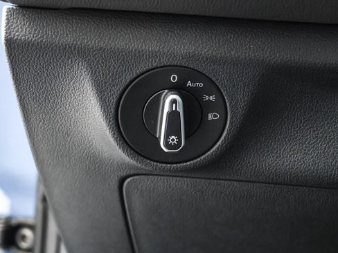 Used 2025 Volkswagen Jetta Sport FWD image 23