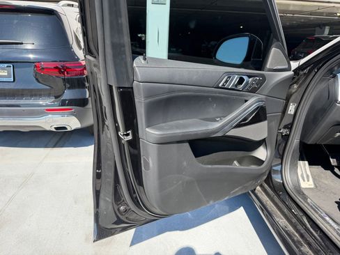 Used 2023 BMW X6 M50i w/ Executive Package image 10