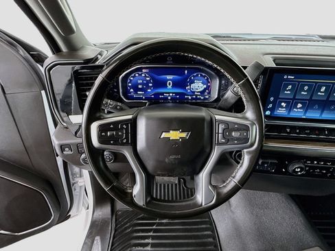 Used 2024 Chevrolet Silverado 2500 LT w/ Convenience Package AWD/4WD image 11
