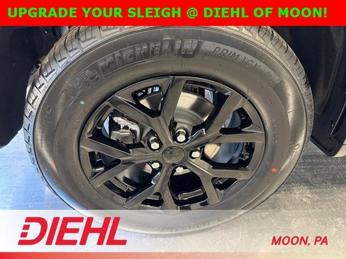 New 2025 Jeep Grand Cherokee Altitude w/ Trailer Tow Package image 8