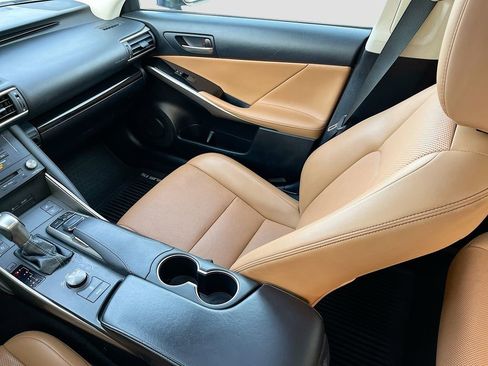 Used 2018 Lexus IS 300 AWD w/ Comfort Package image 23