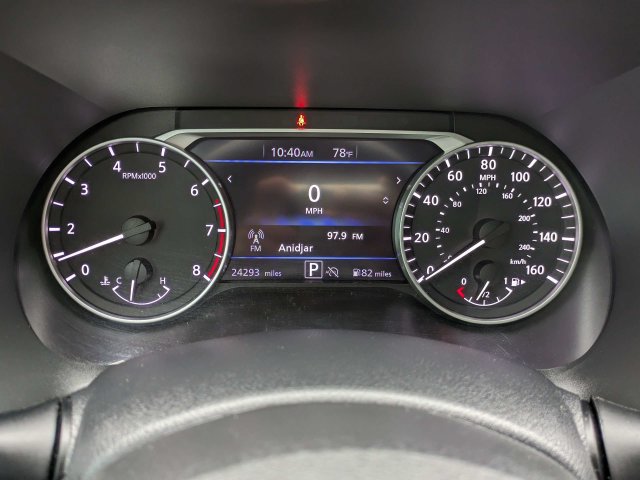 Used 2025 Nissan Sentra SR w/ SR Premium Package FWD image 27