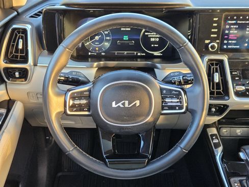 Used 2023 Kia Sorento SX AWD/4WD image 26