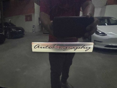 Used 2017 Land Rover Range Rover Autobiography image 13