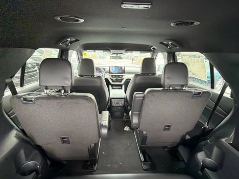 New 2026 Ford Explorer ST-Line AWD/4WD image 17