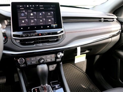 New 2026 Jeep Compass Trailhawk image 13