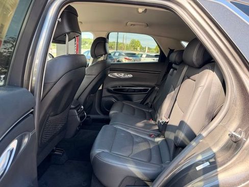 Used 2025 Genesis GV70 2.5T AWD/4WD image 13