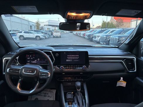 New 2025 GMC Canyon Elevation w/ Convenience Package image 24