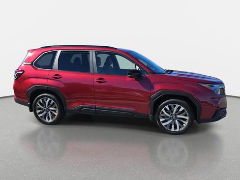 Used 2025 Subaru Forester Touring image 4