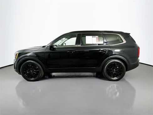 Used 2022 Kia Telluride SX w/ Nightfall Edition Package image 5
