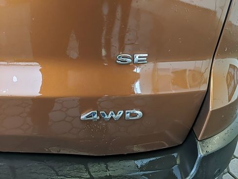 Used 2020 Ford EcoSport SE image 8