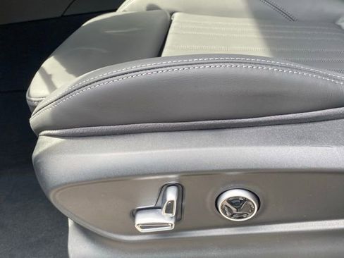 New 2025 Maserati Grecale GT image 47